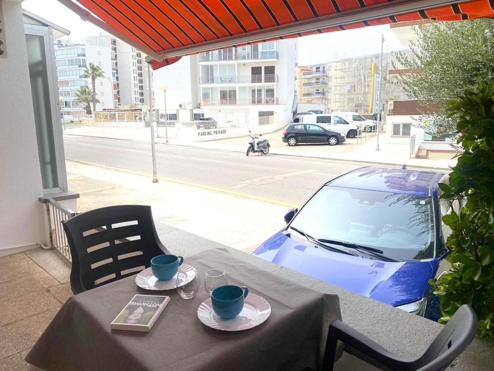 Appartement Tenis Sol Levante 9 Roses
